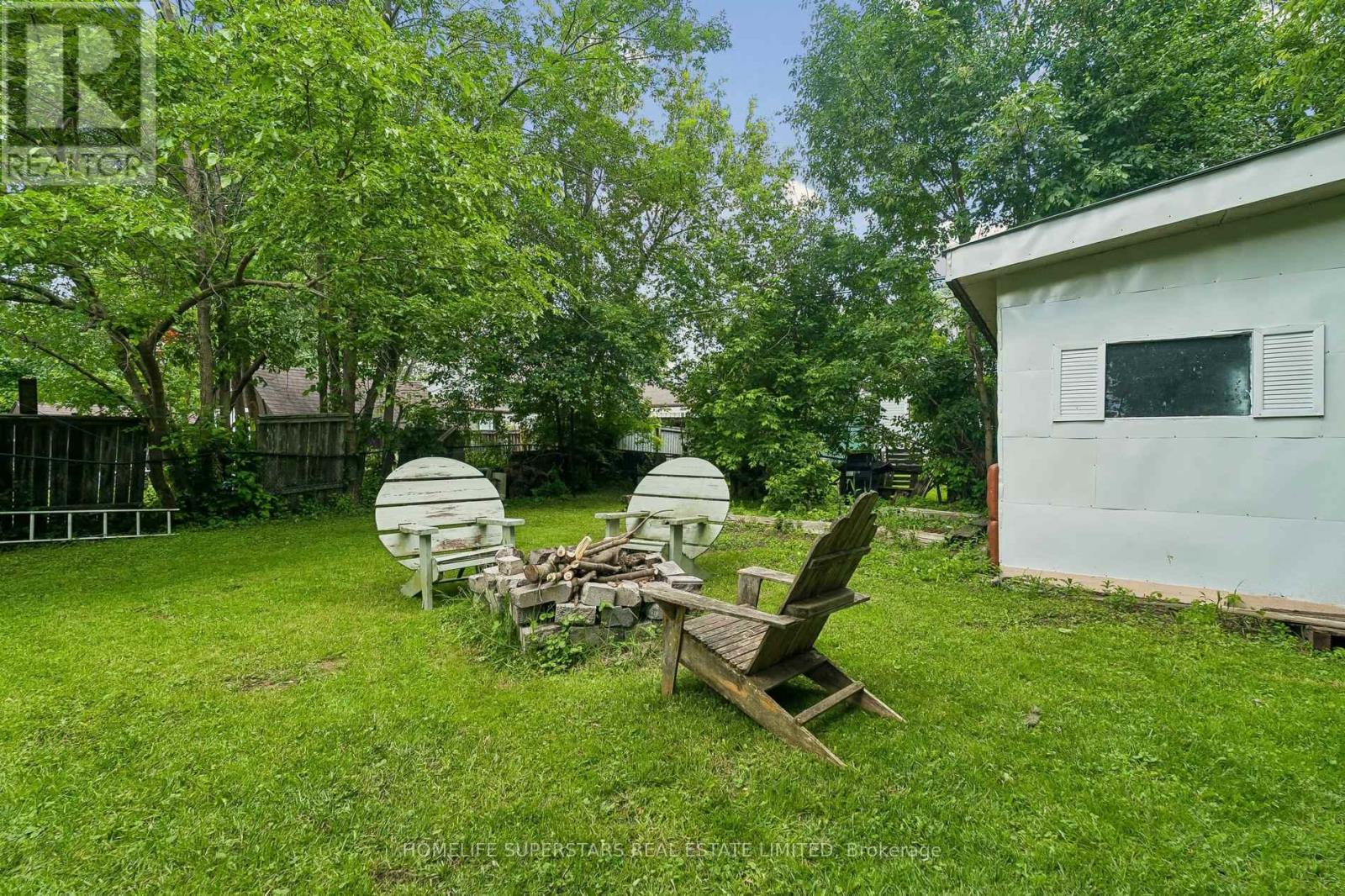139 COOKS BAY DRIVE - 33