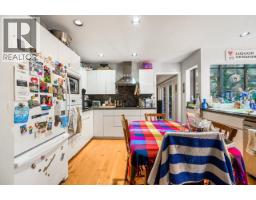 5261 Cliffridge Avenue, North Vancouver, BC V7R3V2 Photo 10