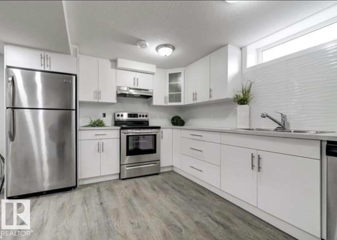 13907 88 ST NW - 10