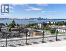 317 422 E 3rd Street, North Vancouver, BC V7L0K1 Photo 31
