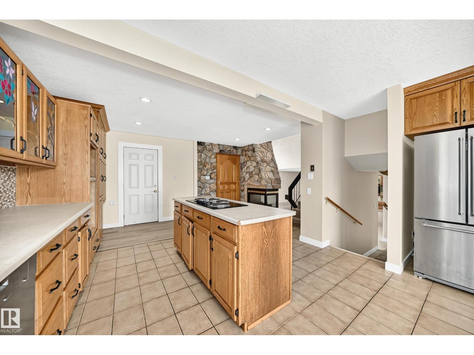 18636 71 AV NW — photo 13