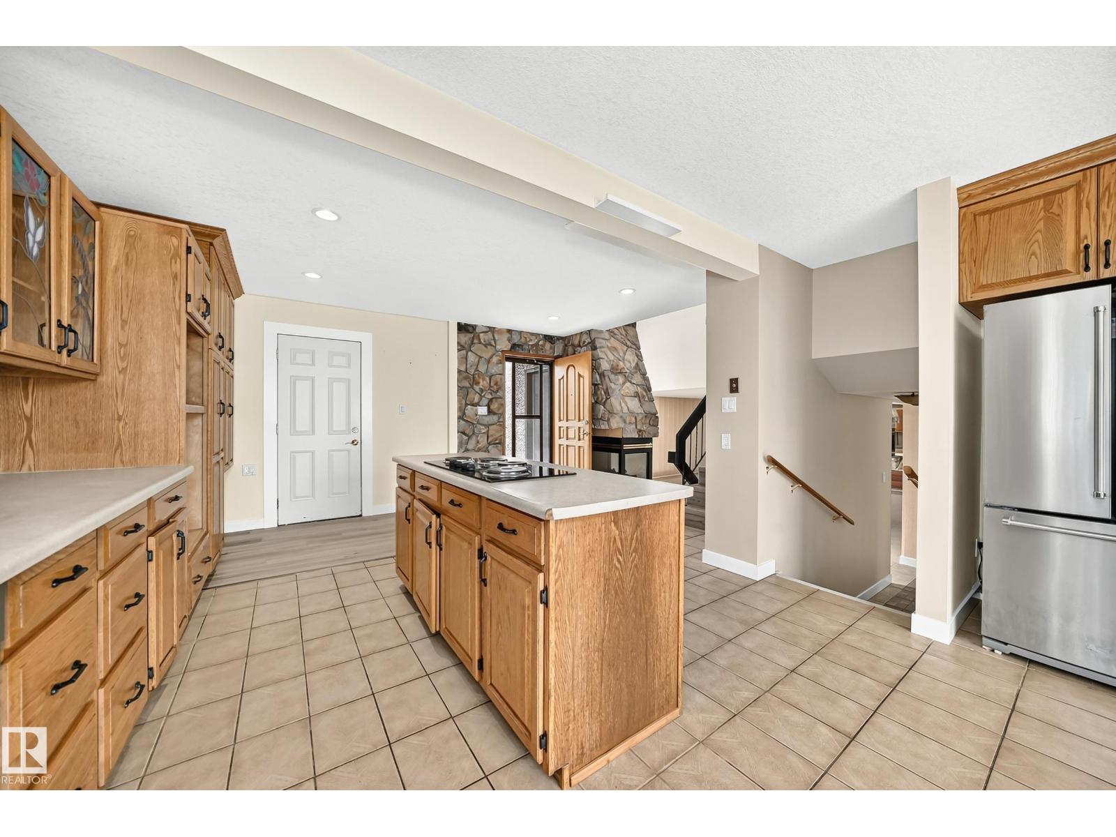 18636 71 AV NW — photo 14