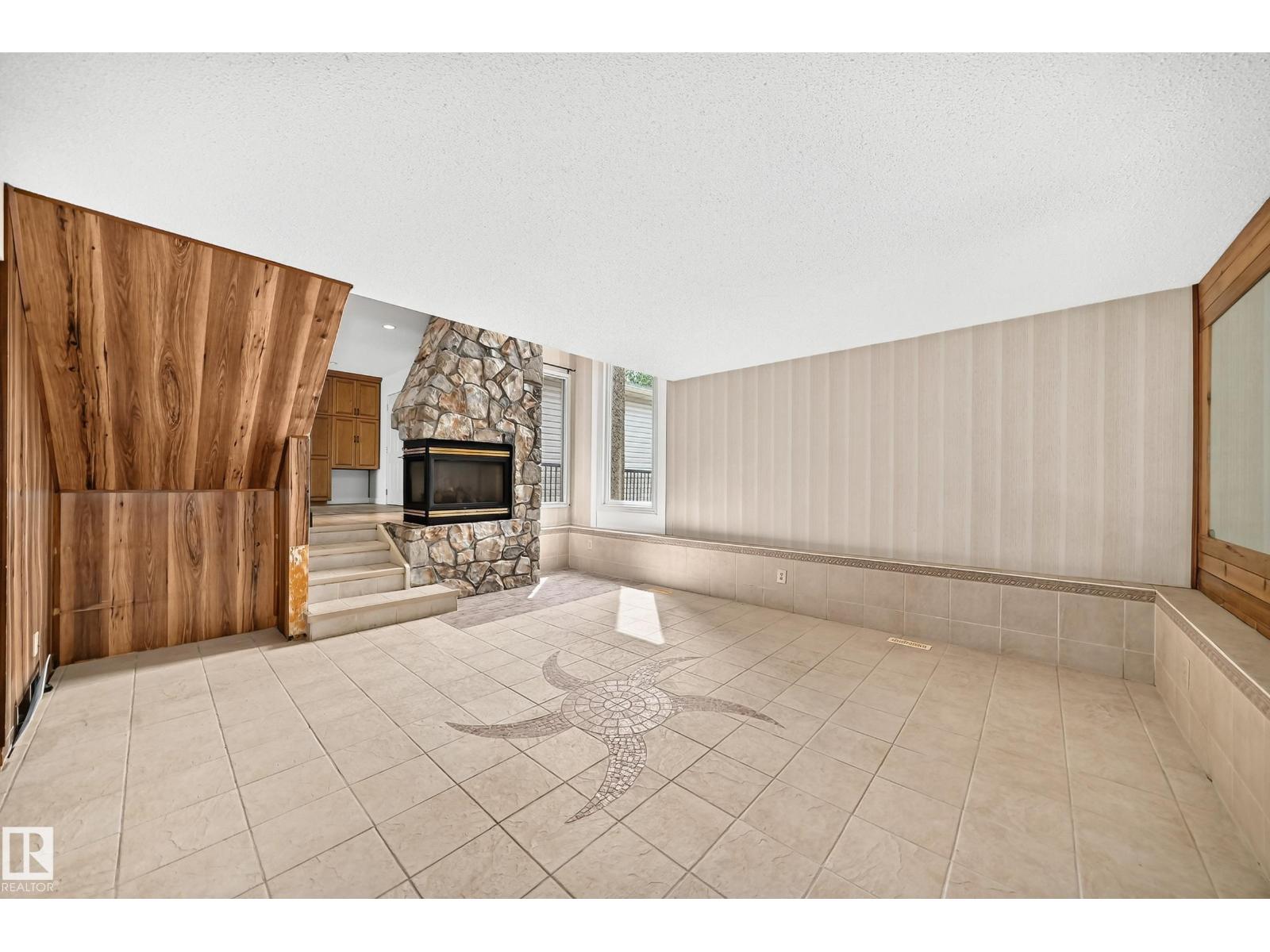 18636 71 AV NW — photo 26