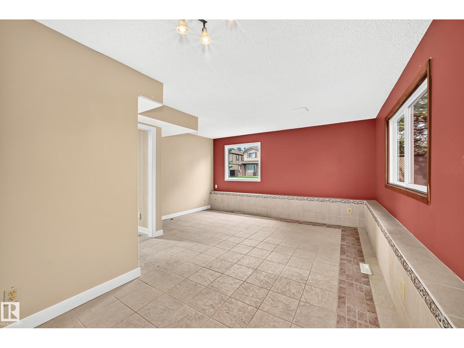 18636 71 AV NW — photo 27