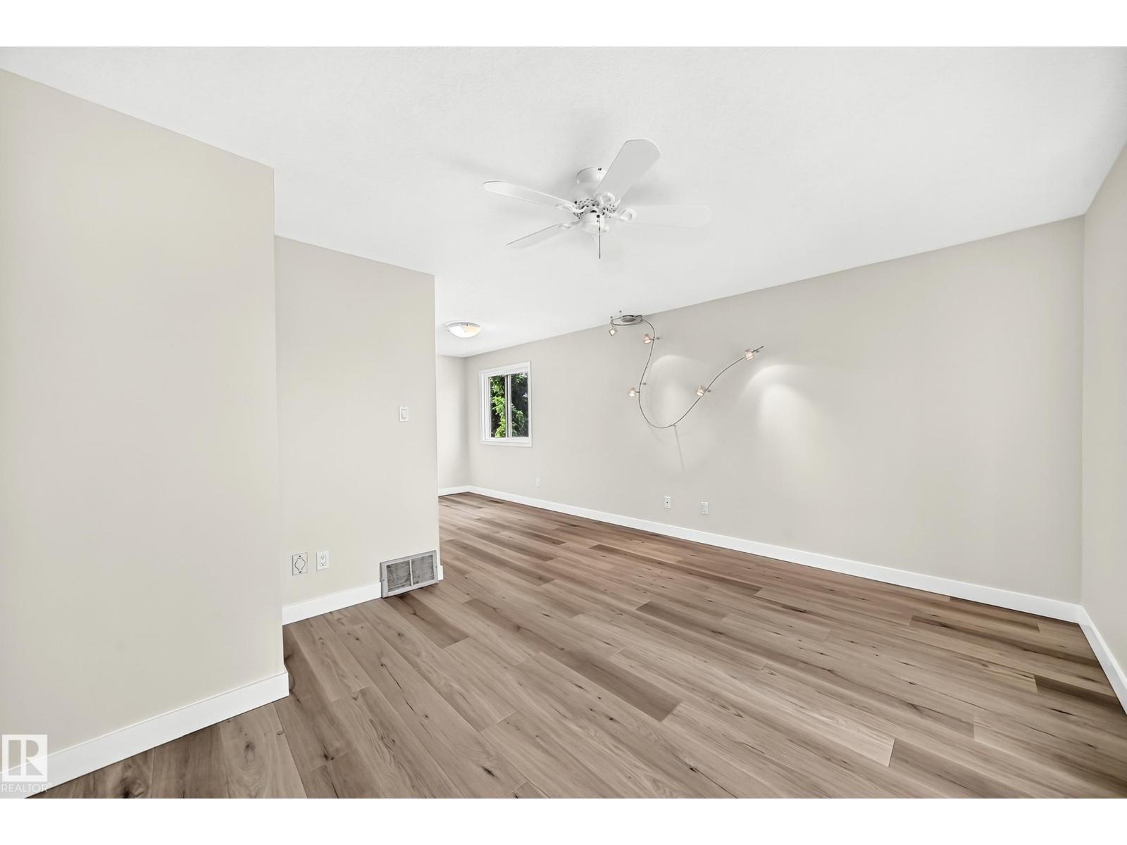 18636 71 AV NW — photo 35