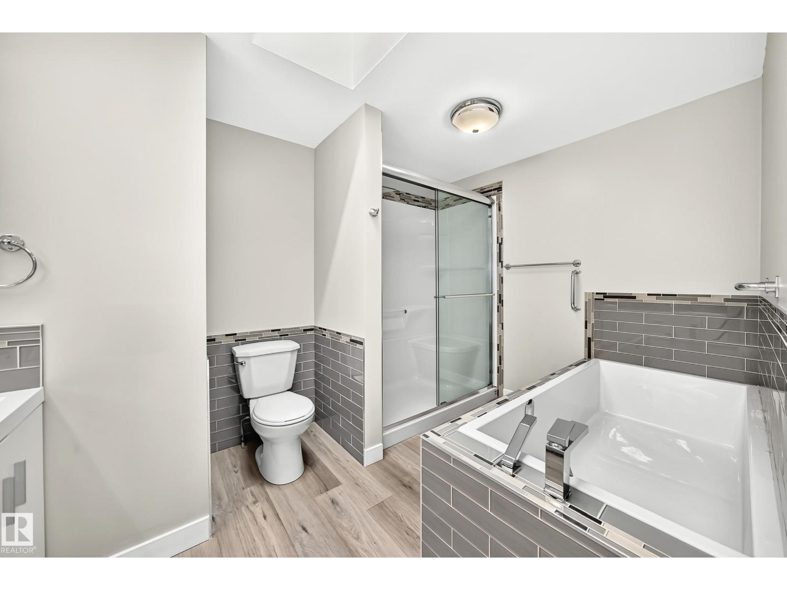 18636 71 AV NW — photo 49