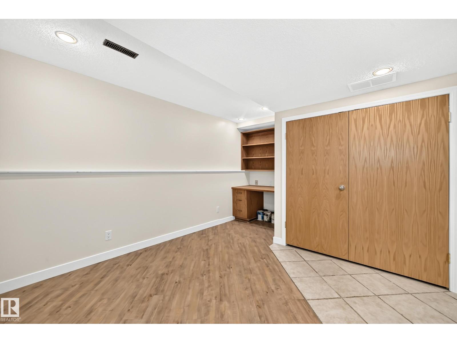 18636 71 AV NW — photo 51