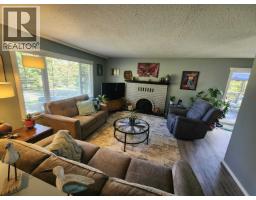 Mud room - 4788 Kitwanga Drive, 108 Mile Ranch, BC V0K2Z0 Photo 10
