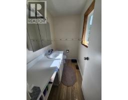 4788 Kitwanga Drive, 108 Mile Ranch, BC V0K2Z0 Photo 17