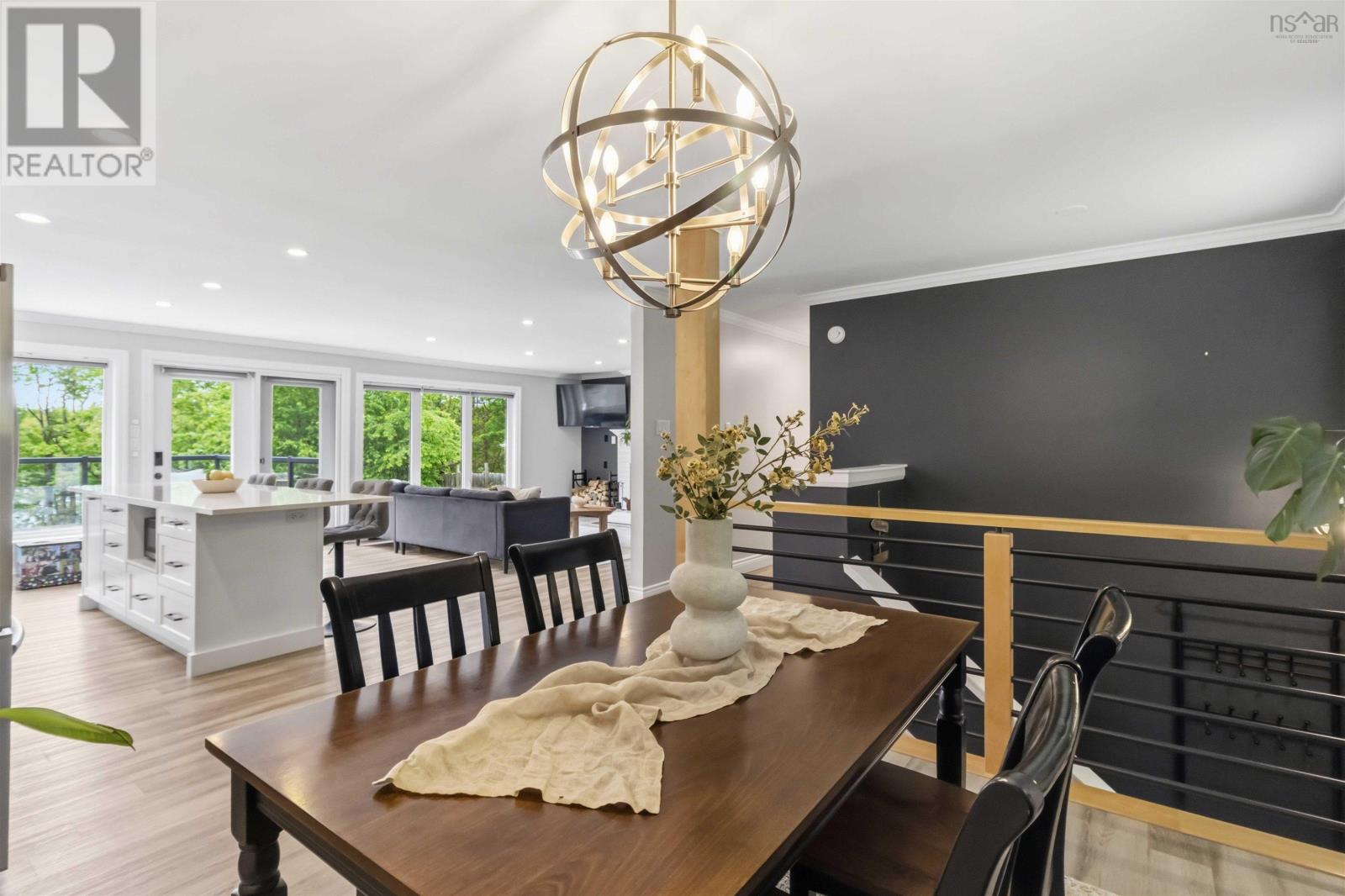 Property 20 of 50 of 601 Lakeview Avenue