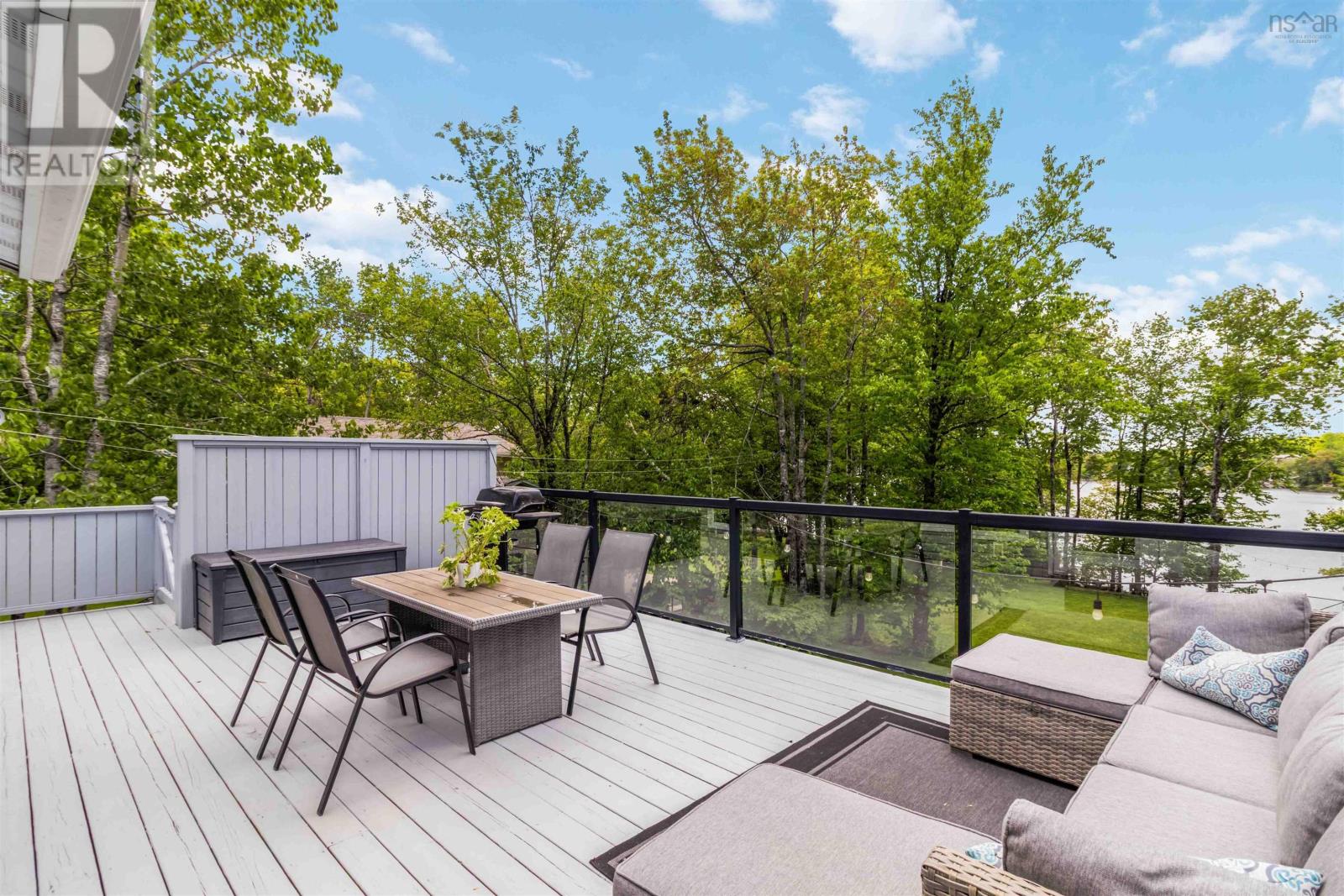 Property 36 of 50 of 601 Lakeview Avenue