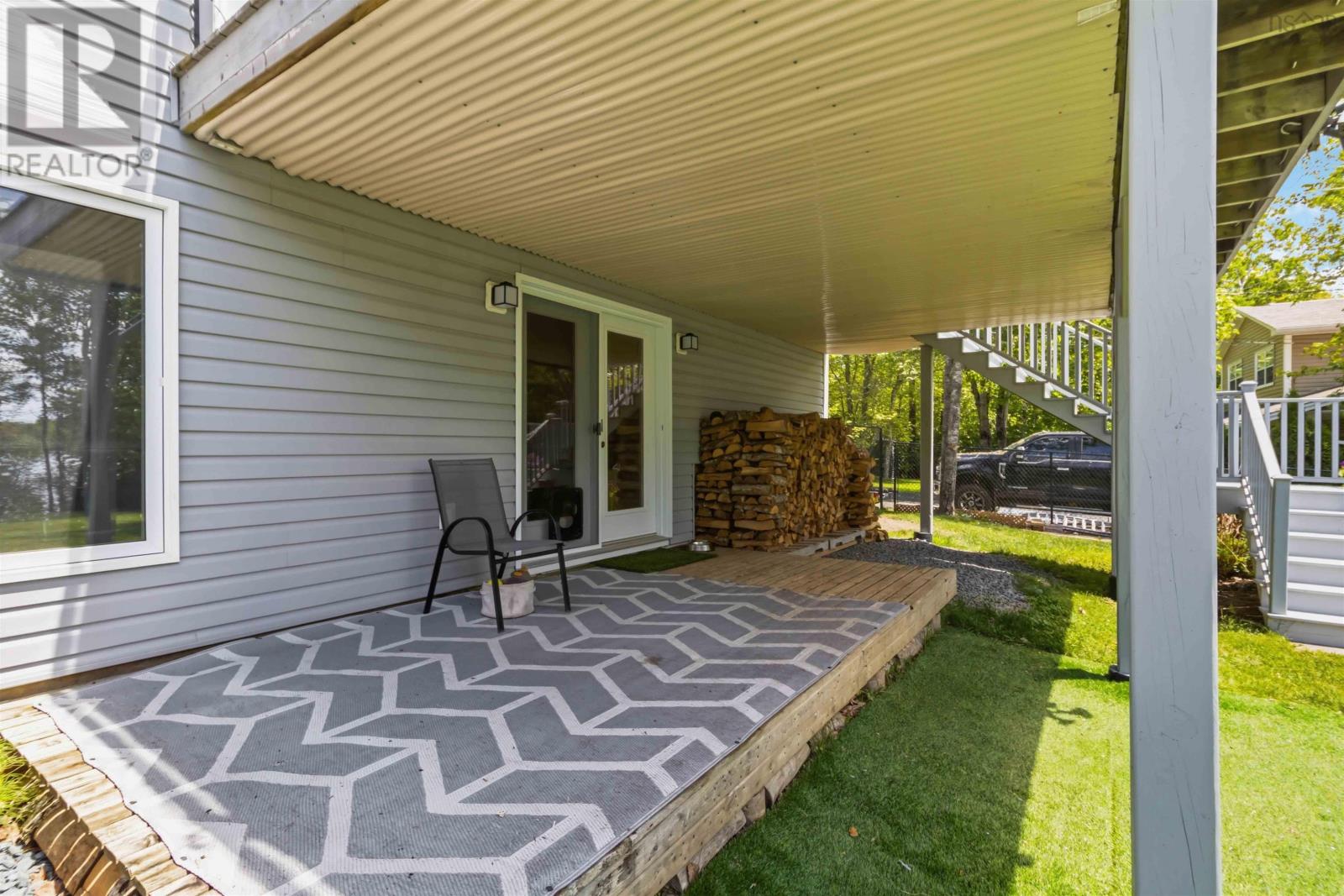 Property 38 of 50 of 601 Lakeview Avenue