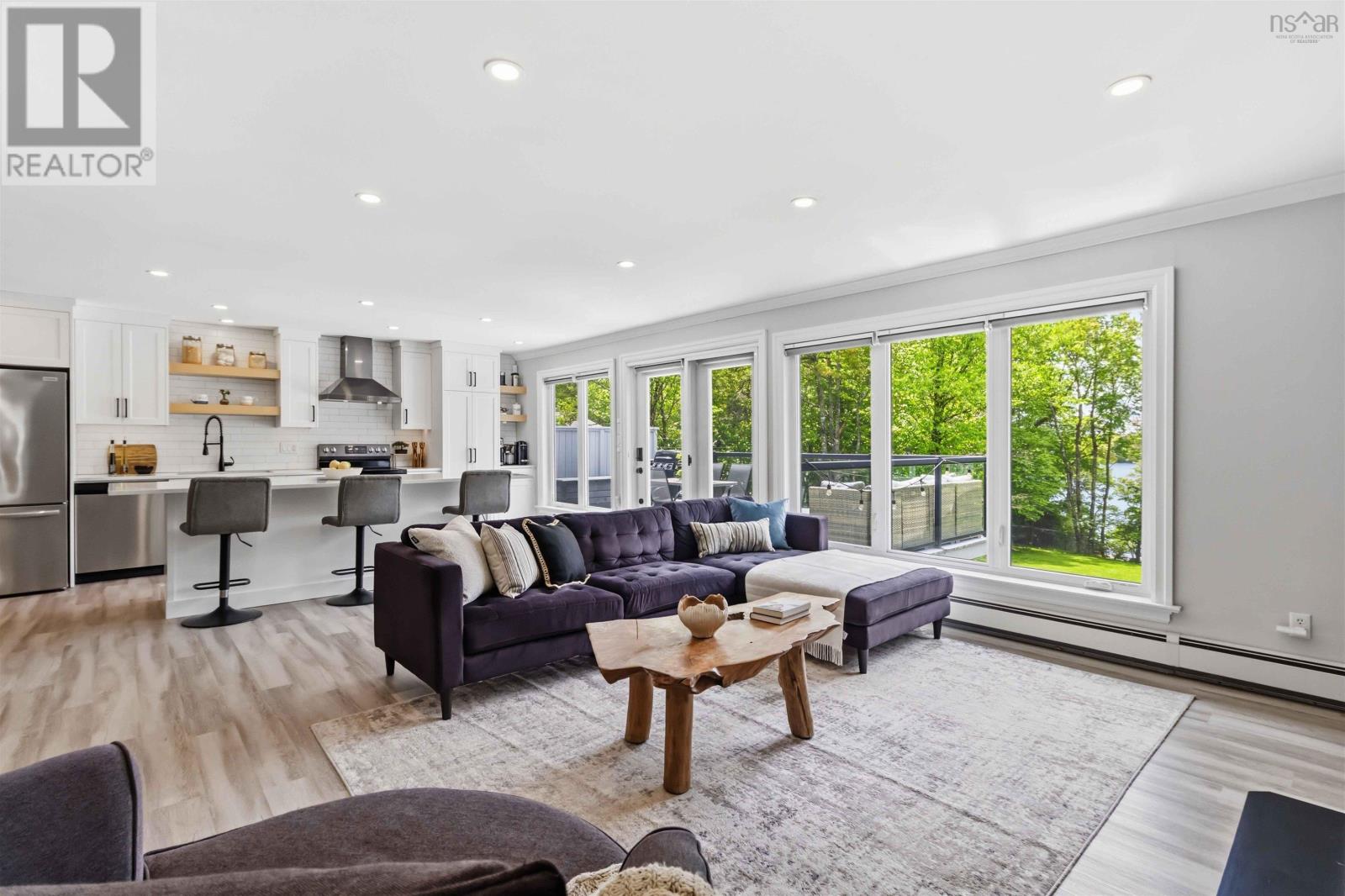 Property 8 of 50 of 601 Lakeview Avenue