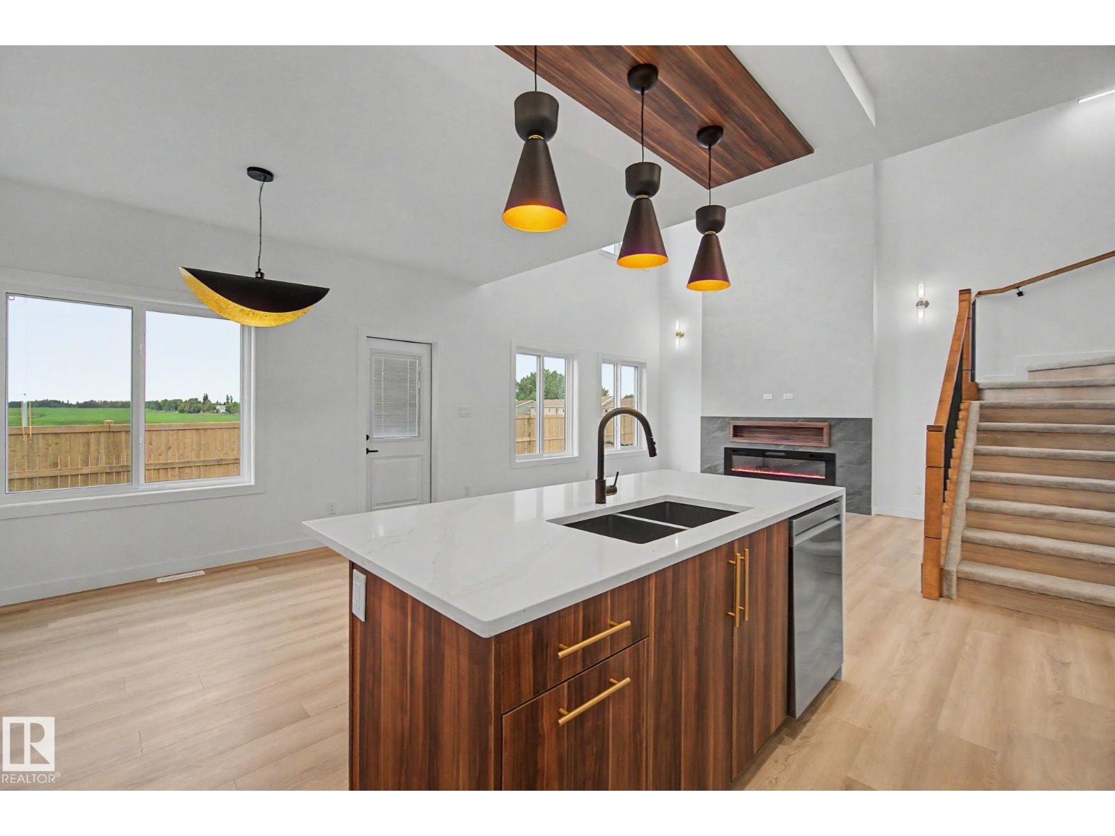 4 Willow Heights DR — photo 13