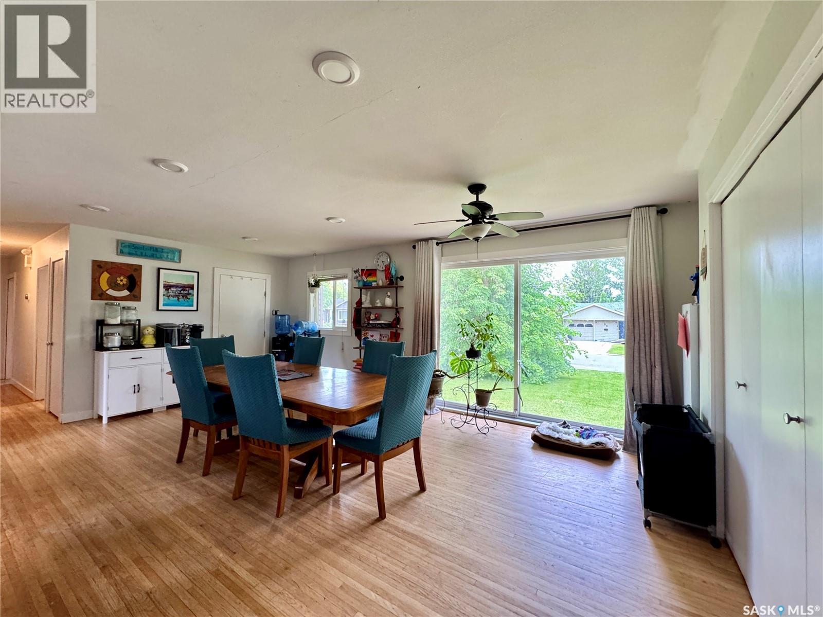 19 Logan CRESCENT W — photo 11