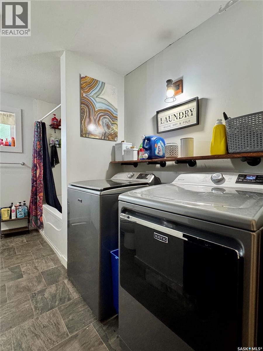 19 Logan CRESCENT W — photo 27