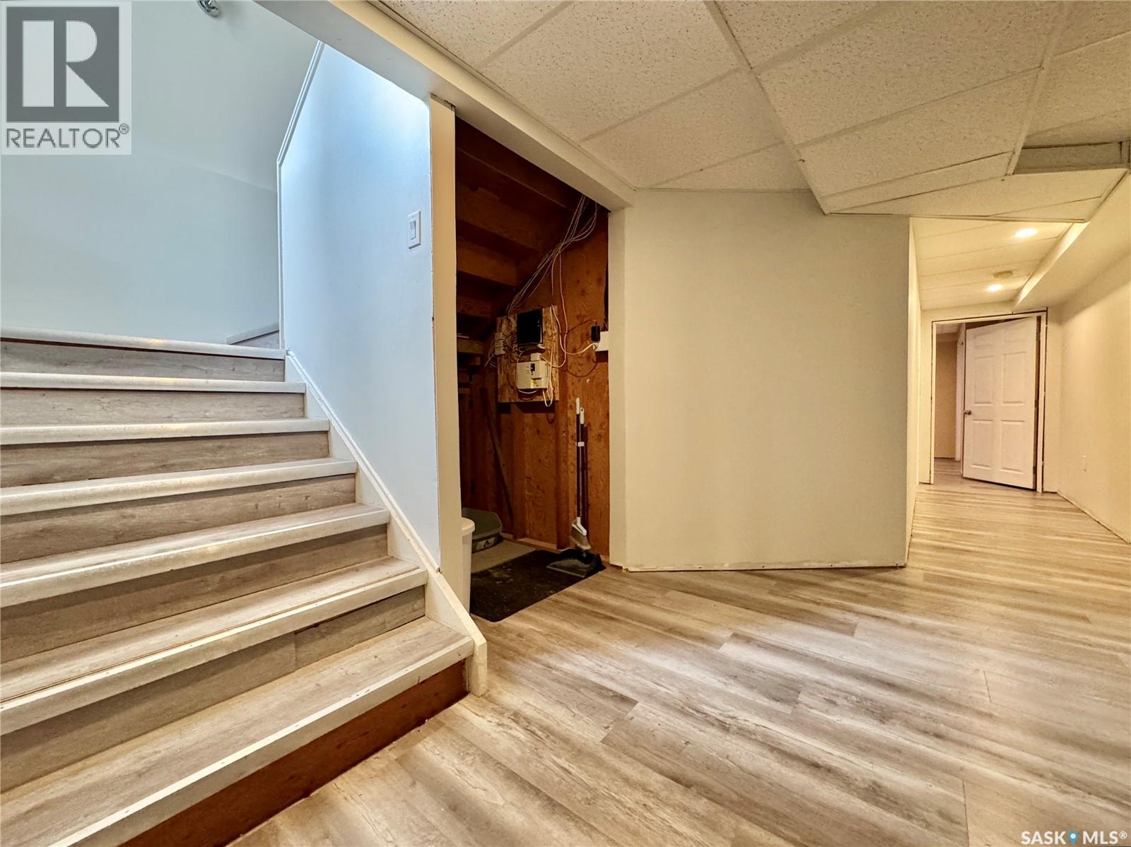 19 Logan CRESCENT W — photo 34