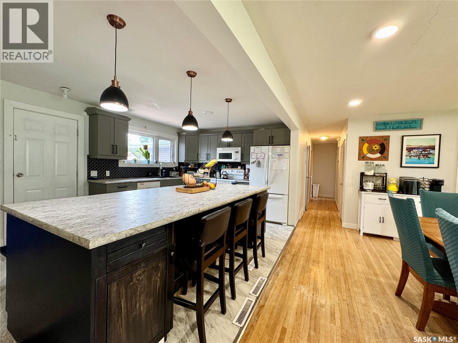 19 Logan CRESCENT W — photo 8