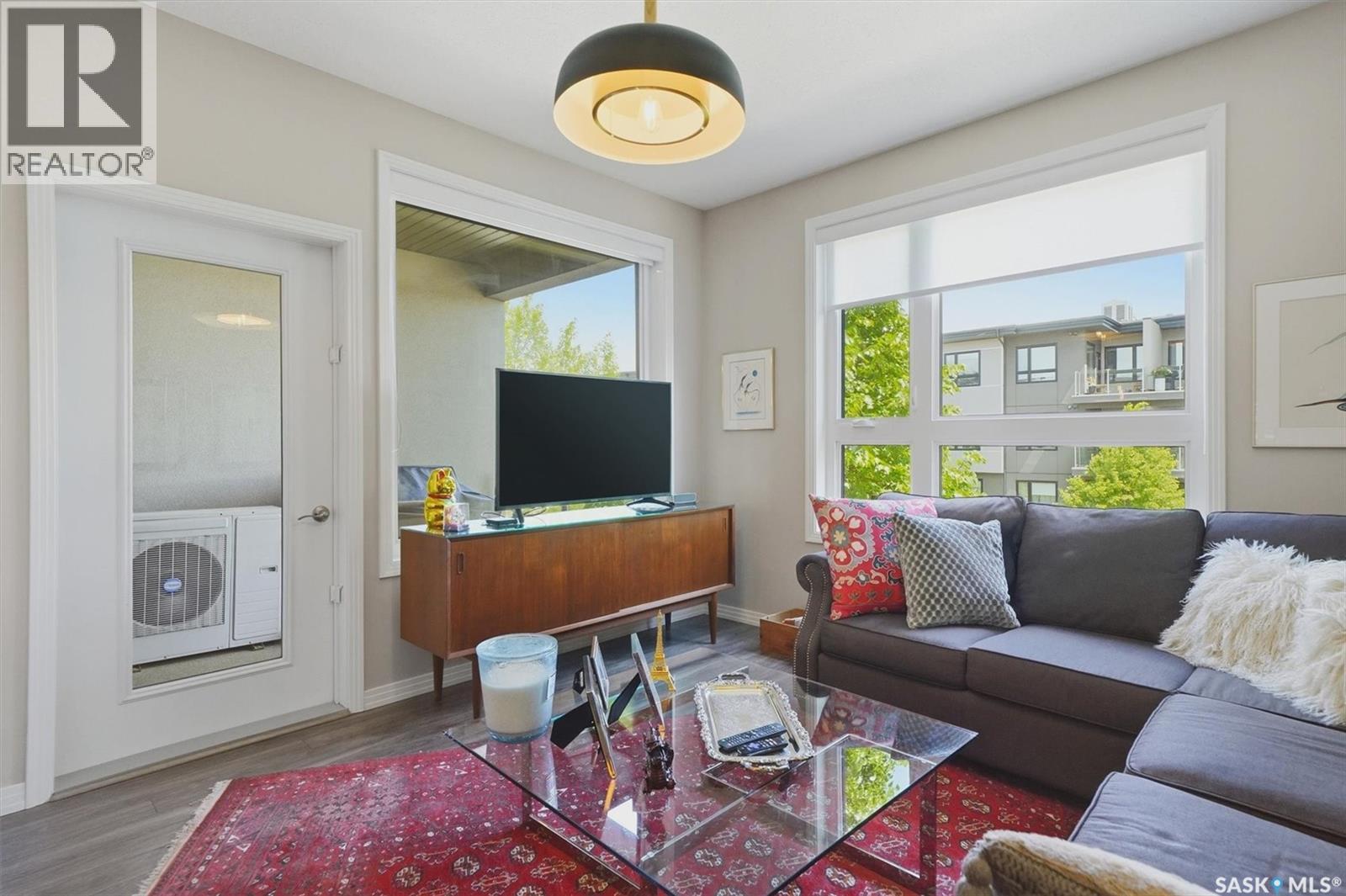 222 235 Evergreen SQUARE — photo 14