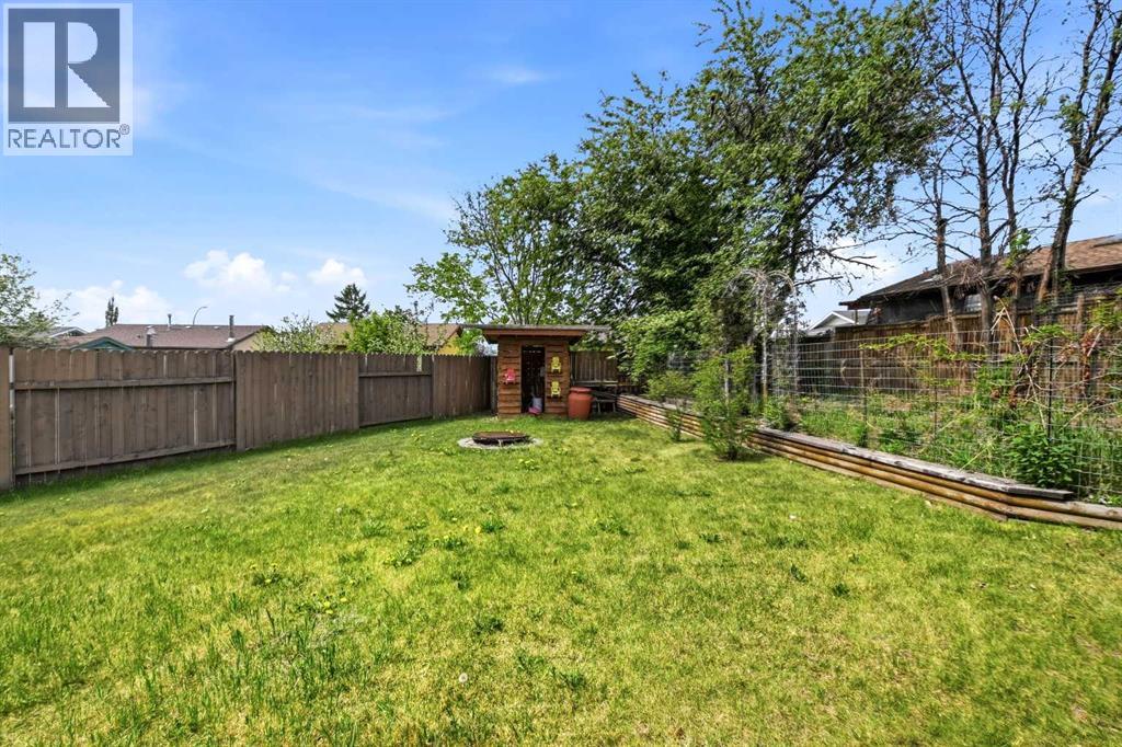 26 Gummow Close, Red Deer