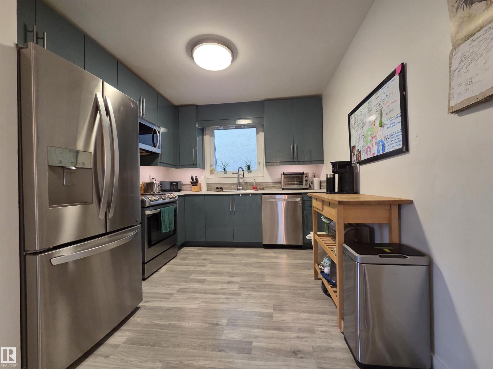 2514 149 AV NW - 13