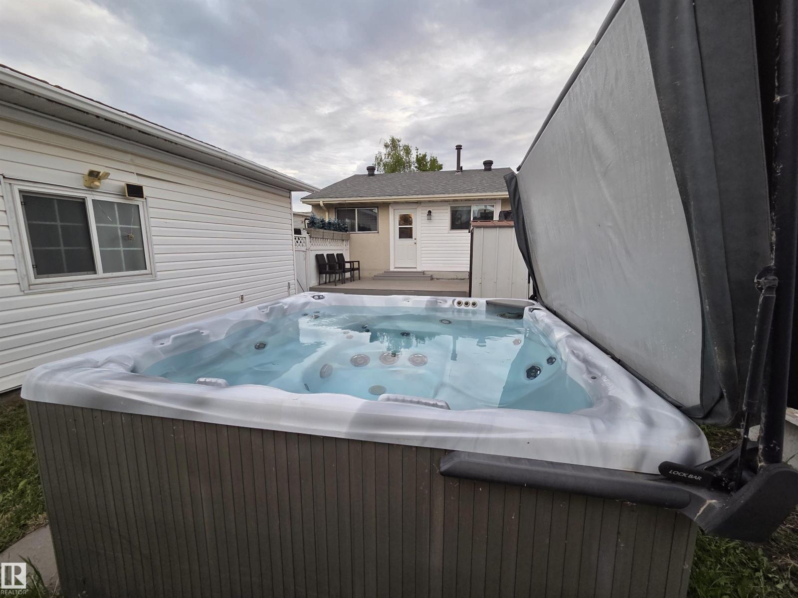2514 149 AV NW - 50