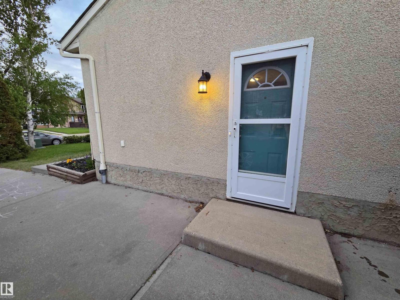 2514 149 AV NW - 43