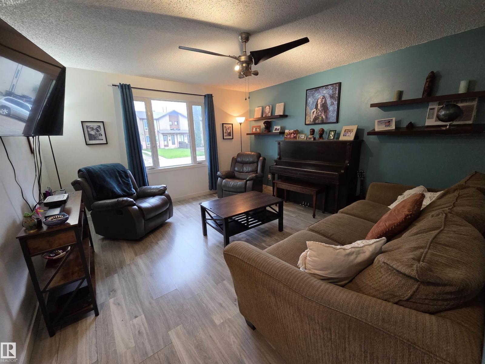 2514 149 AV NW - 6