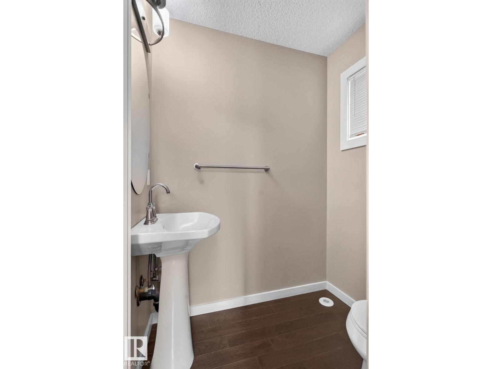 626 42 AV NW - 14