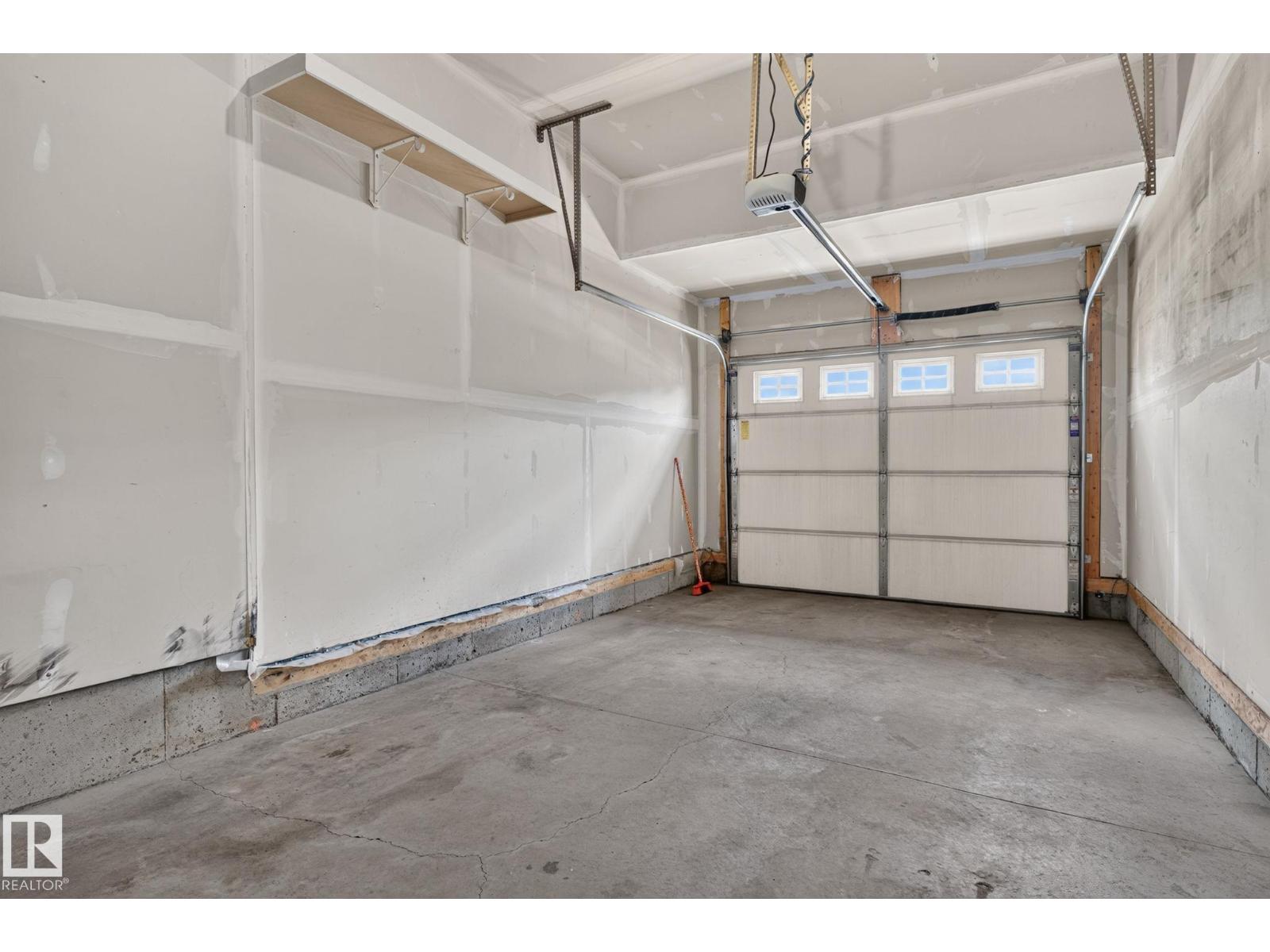 626 42 AV NW - 35