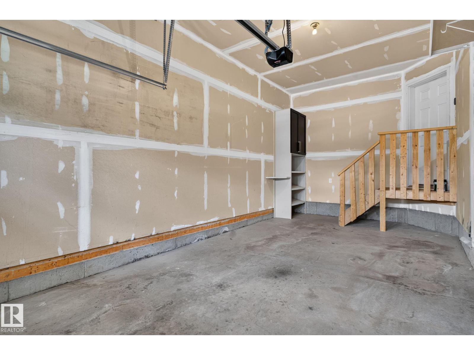 626 42 AV NW - 36