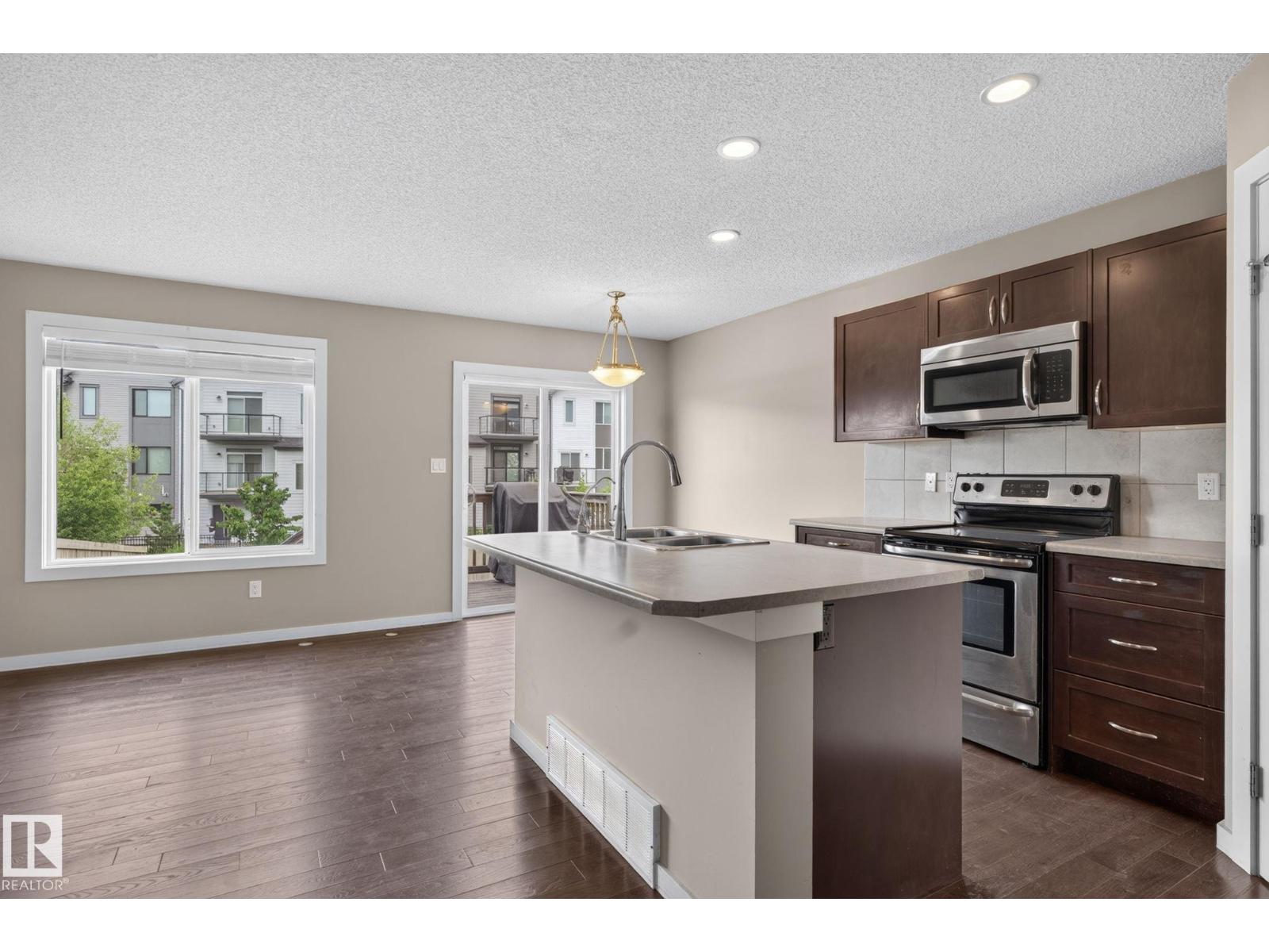 626 42 AV NW - 6