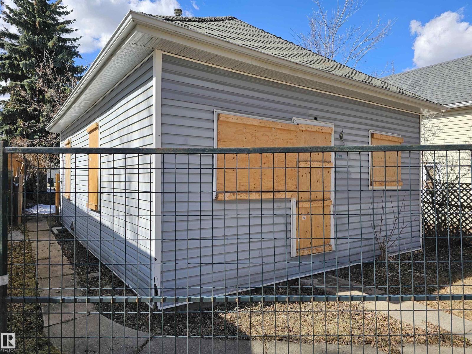11406 88 ST NW - photo 4