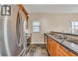 157 7388 Macpherson Avenue, Burnaby, BC V5J0A1 Photo 9
