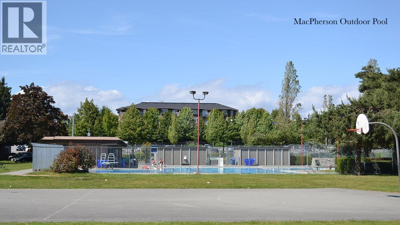 157 7388 MACPHERSON AVENUE, Burnaby
