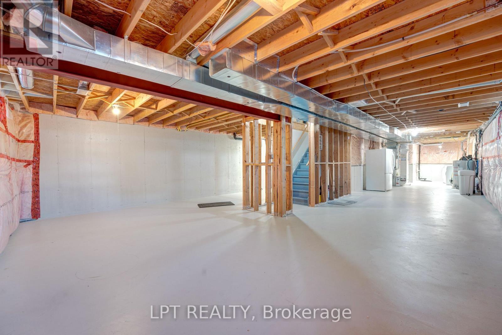 #13 795 LAURELWOOD DRIVE - 35