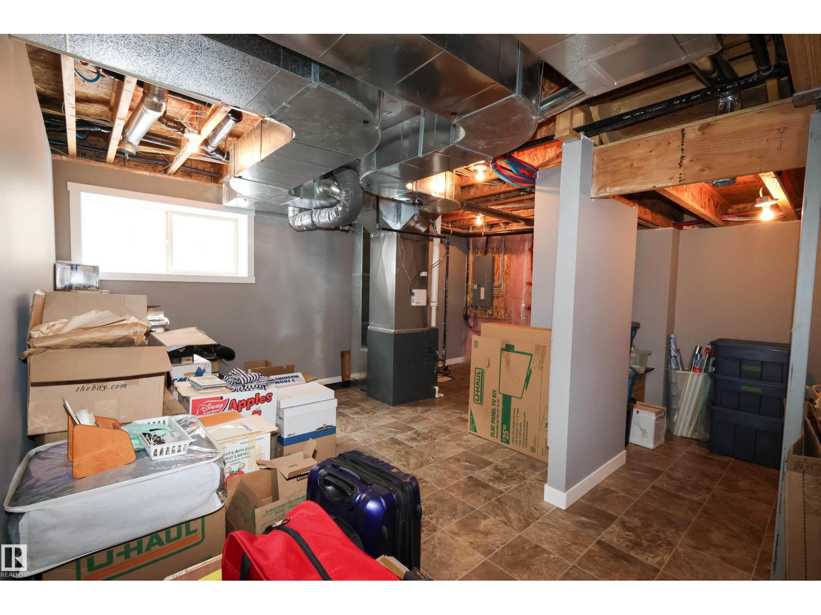 10508 103 AV — photo 42