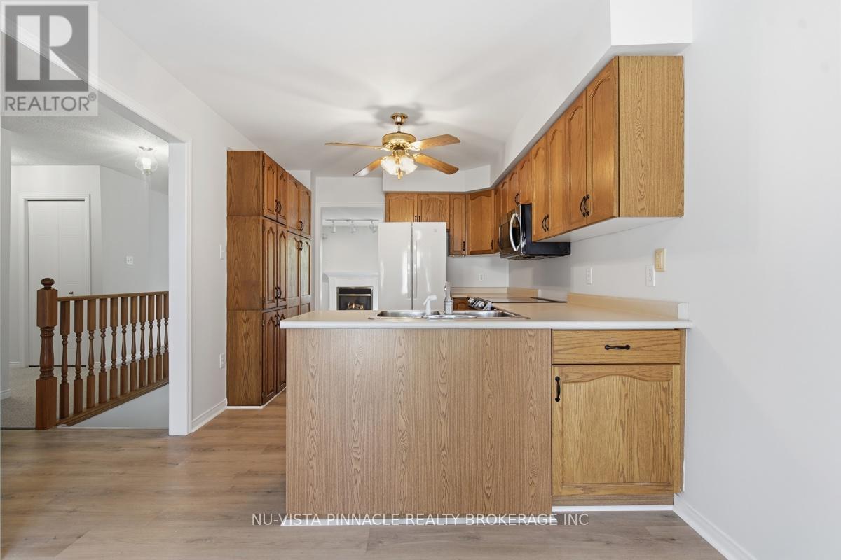 #13 825 SHELBORNE STREET - 15