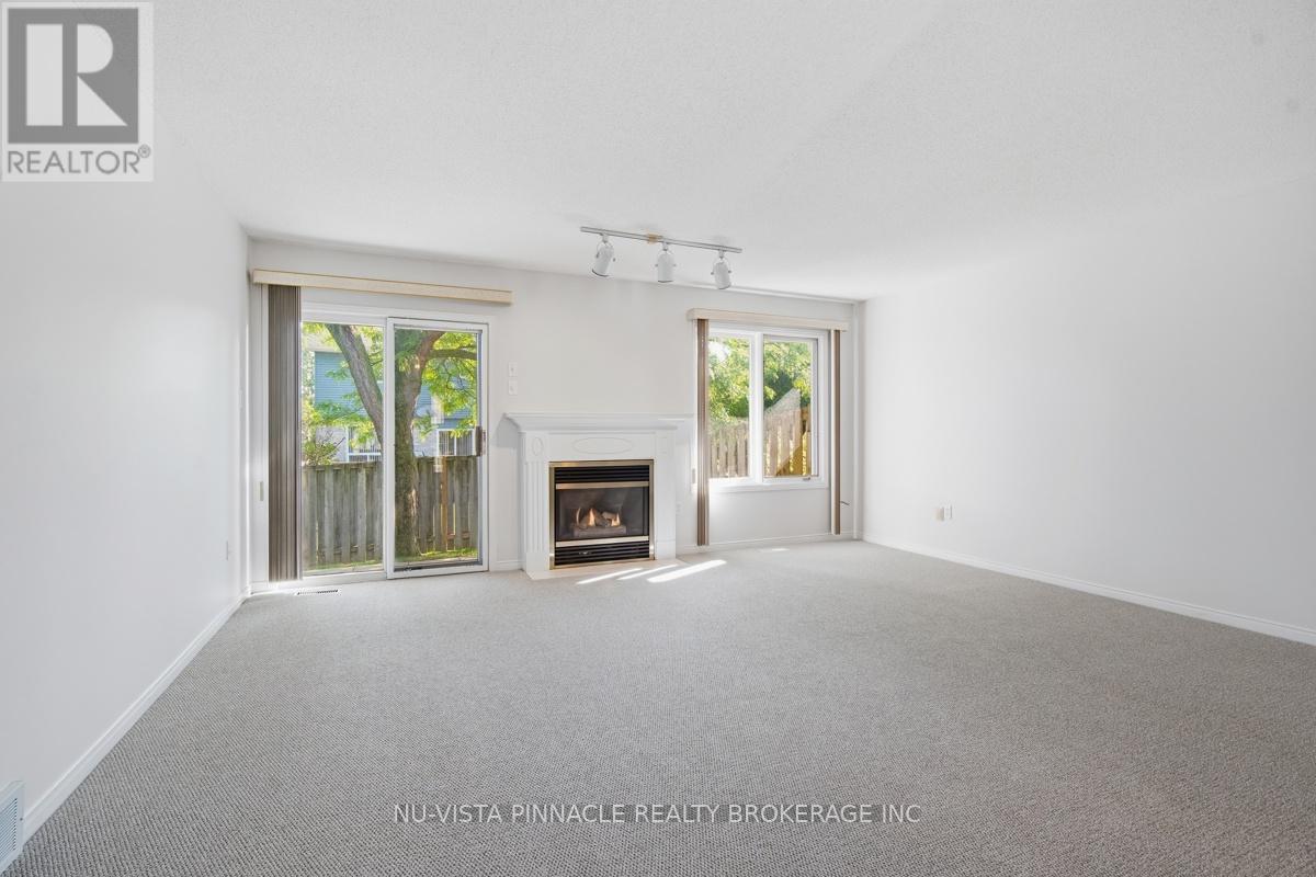 #13 825 SHELBORNE STREET - 17