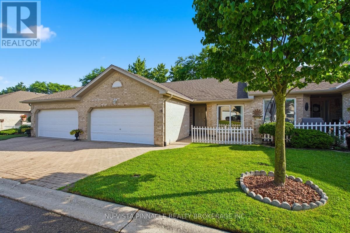 #13 825 SHELBORNE STREET - 2