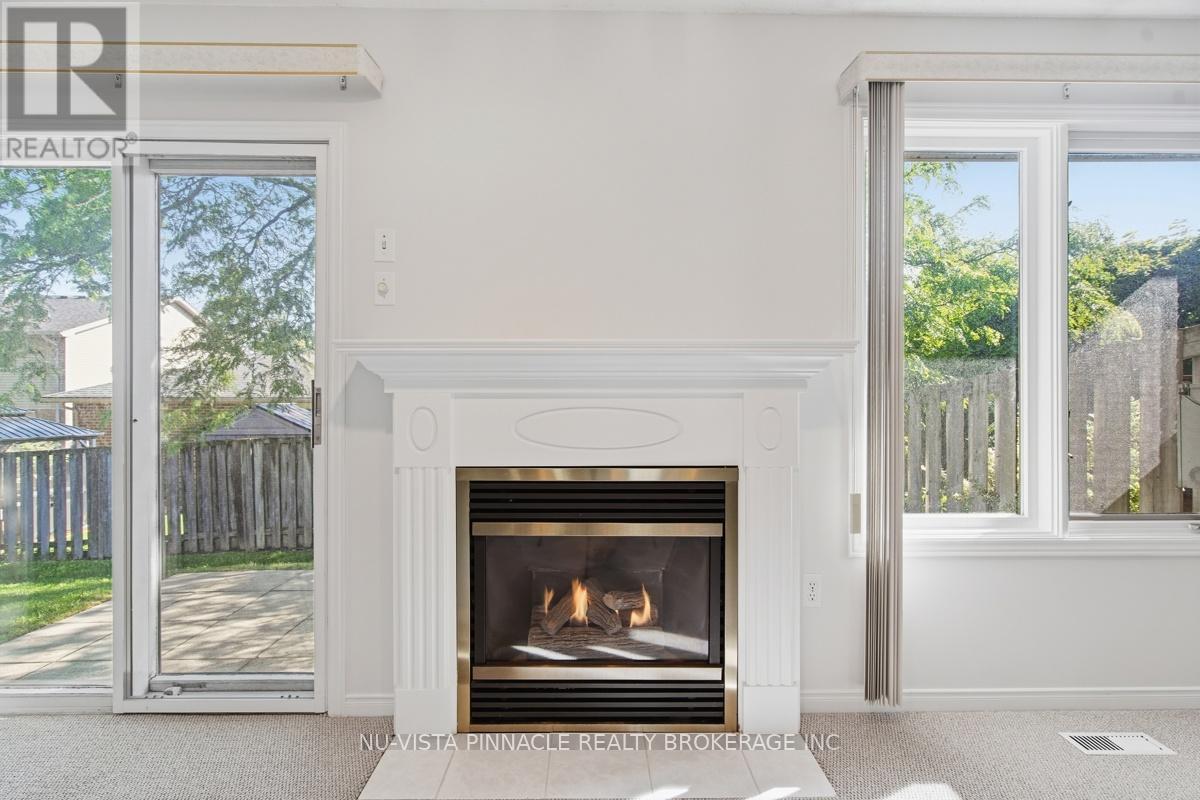 #13 825 SHELBORNE STREET - 20