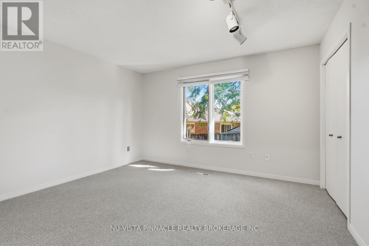 #13 825 SHELBORNE STREET - 24