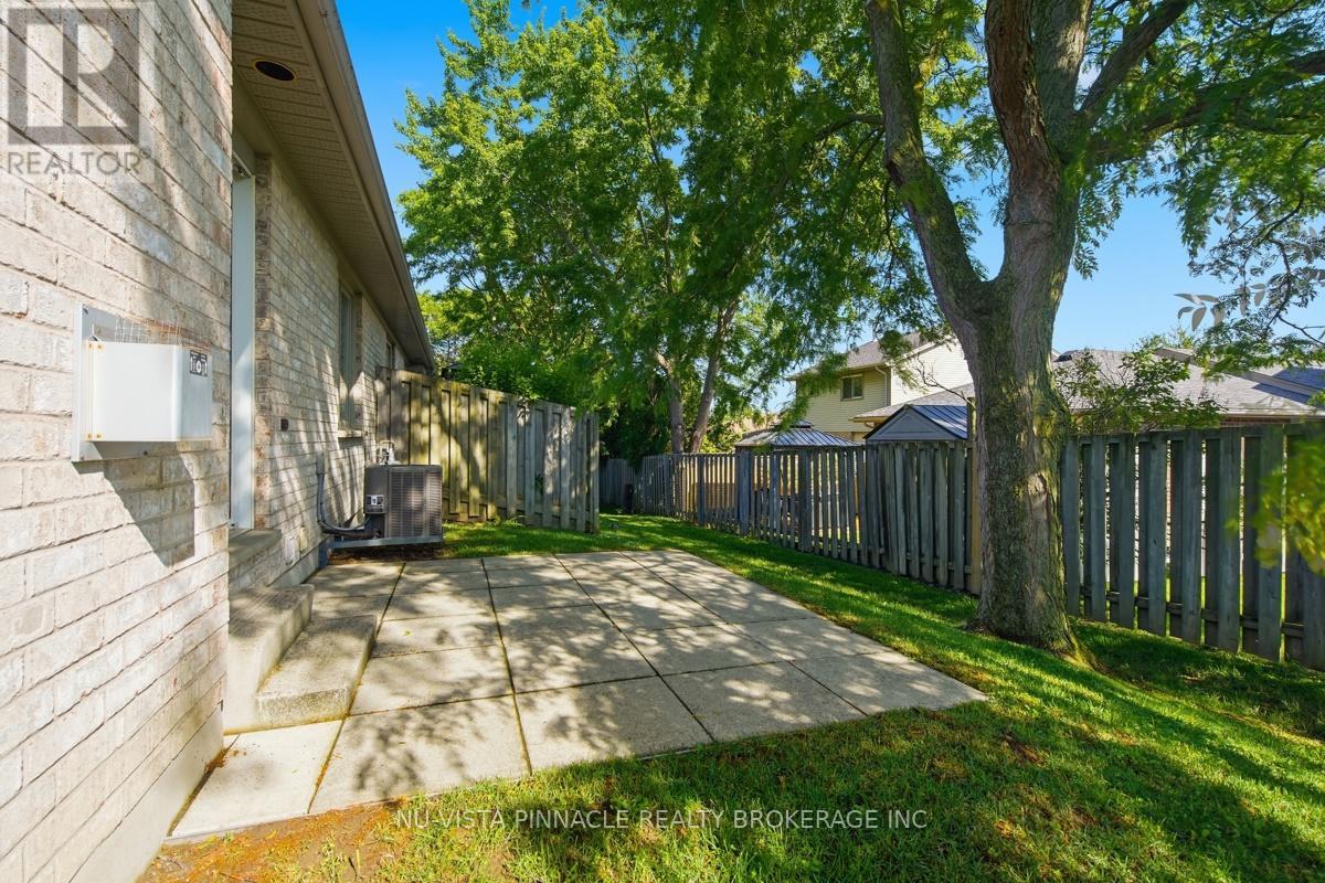 #13 825 SHELBORNE STREET - 45