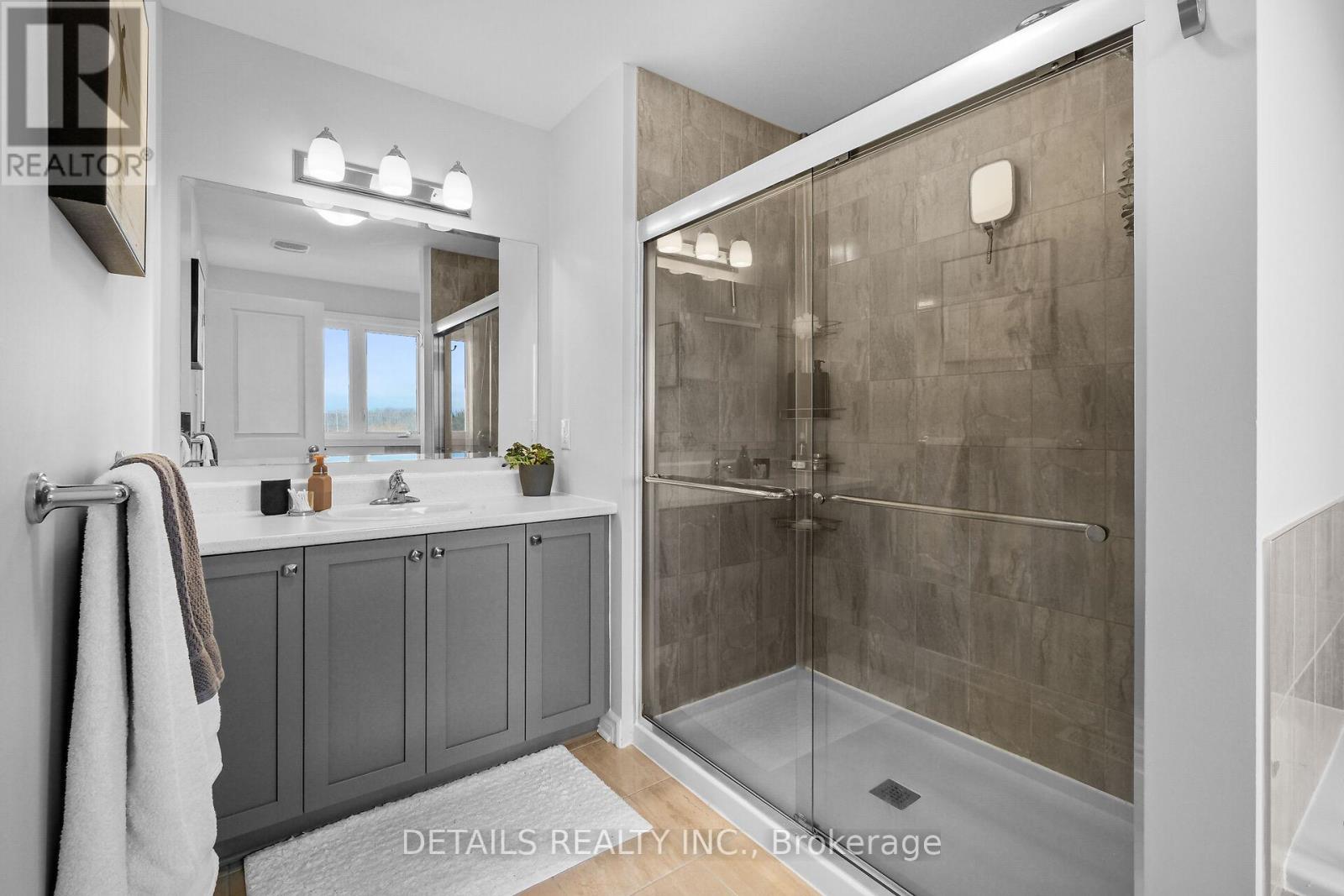 3 Bed, 4 Bath House for Sale in Ottawa – 756 DEARBORN PRIVATE, Ottawa – MLS# X13465310 - Image 29