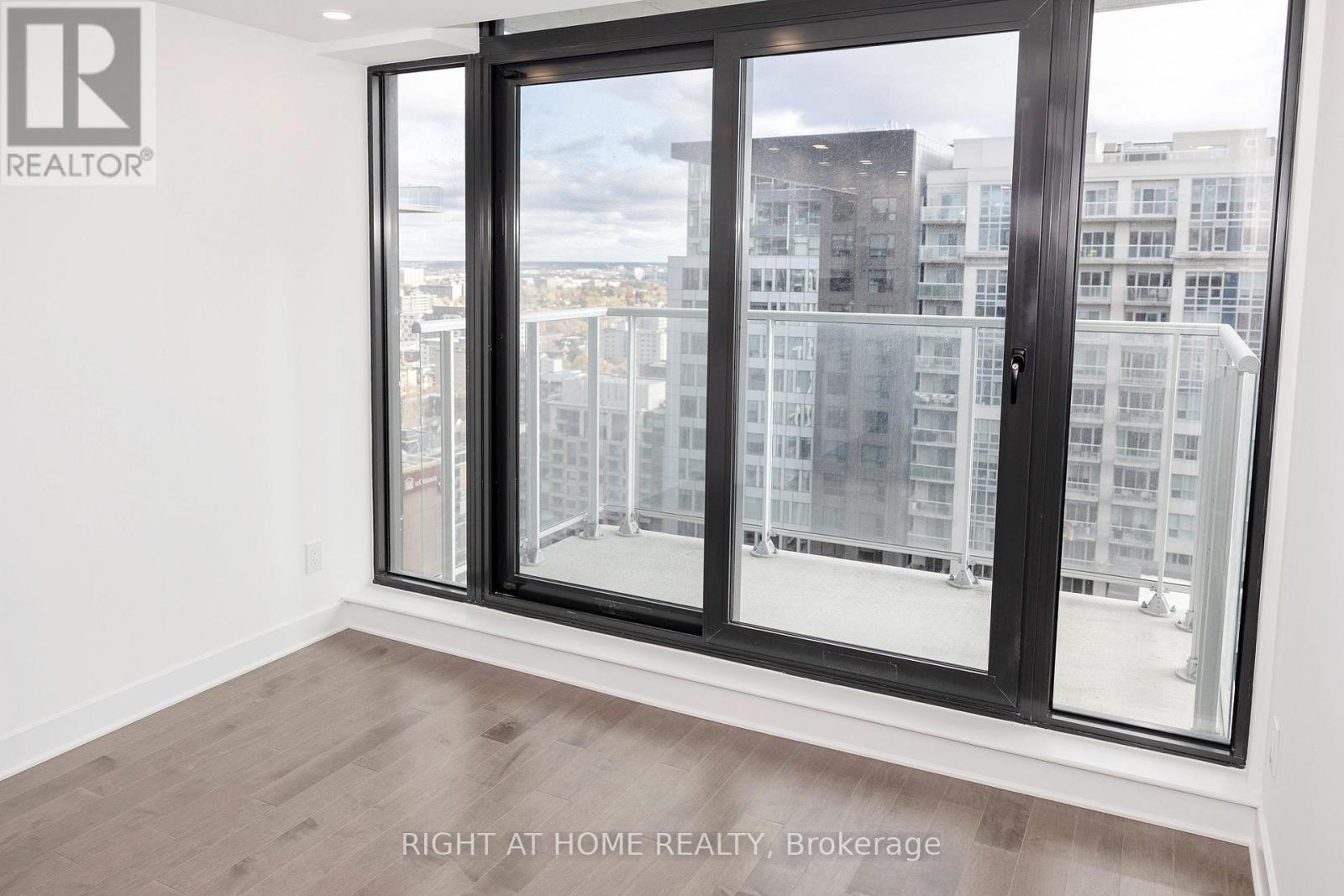 #2508 180 GEORGE STREET - 14