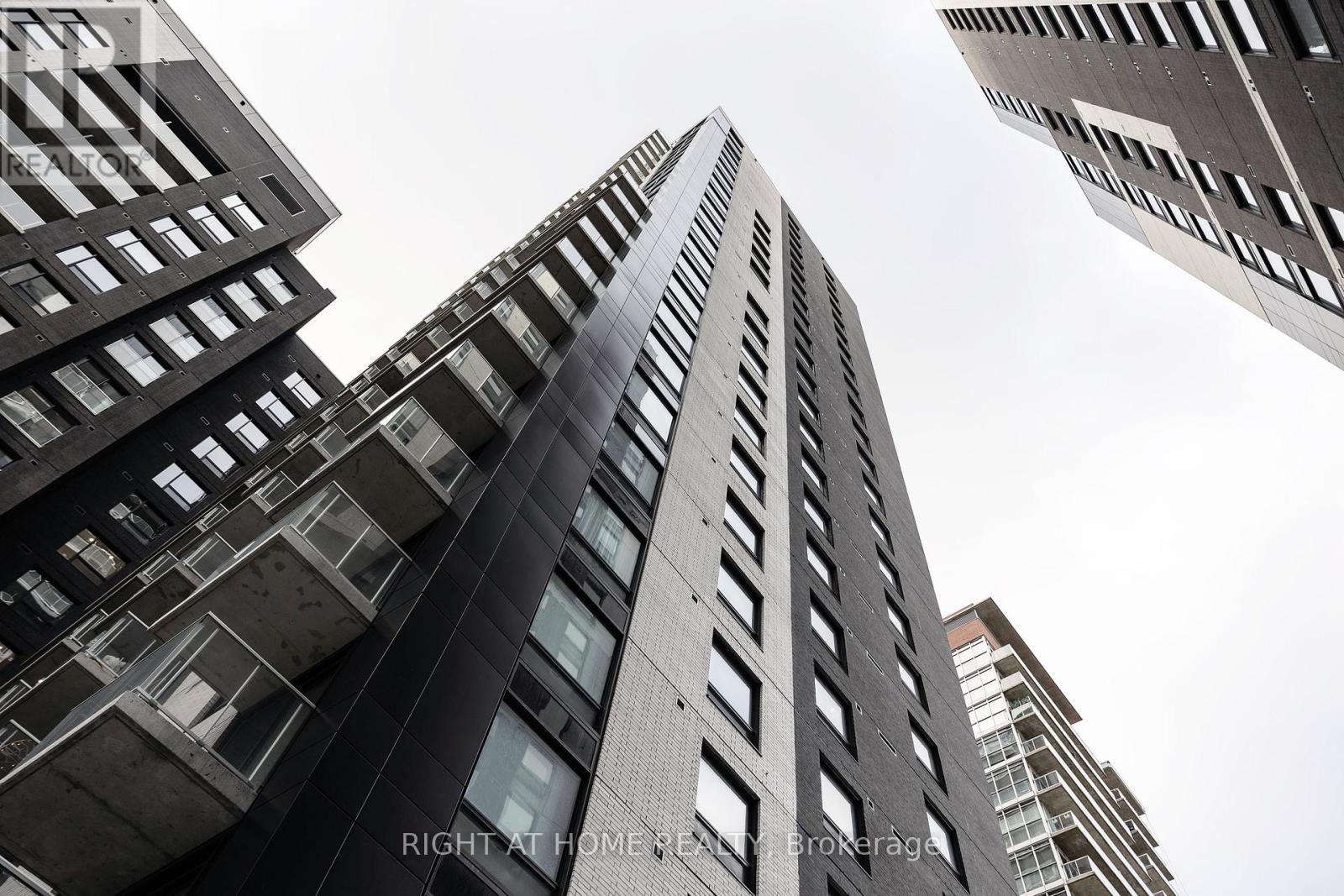 #2508 180 GEORGE STREET - 31