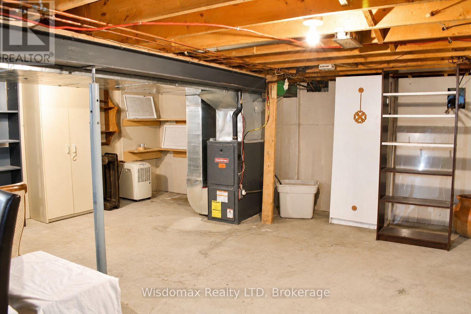 10 ROSE AVENUE - 36