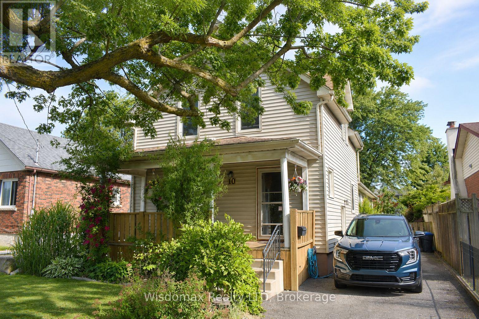 10 ROSE AVENUE - 4
