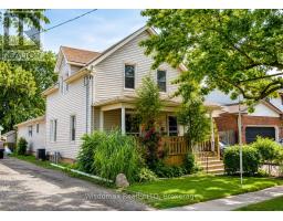 10 ROSE AVENUE