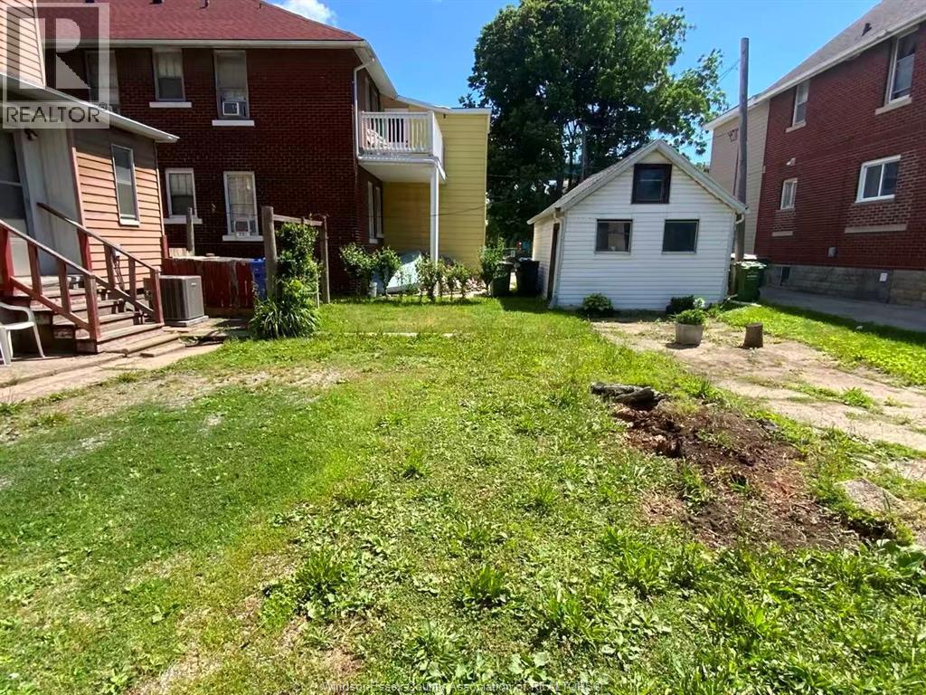 2995 UNIVERSITY AVE W - 2